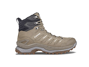 Chaussures Lowa disponibles sur snowleader.com
